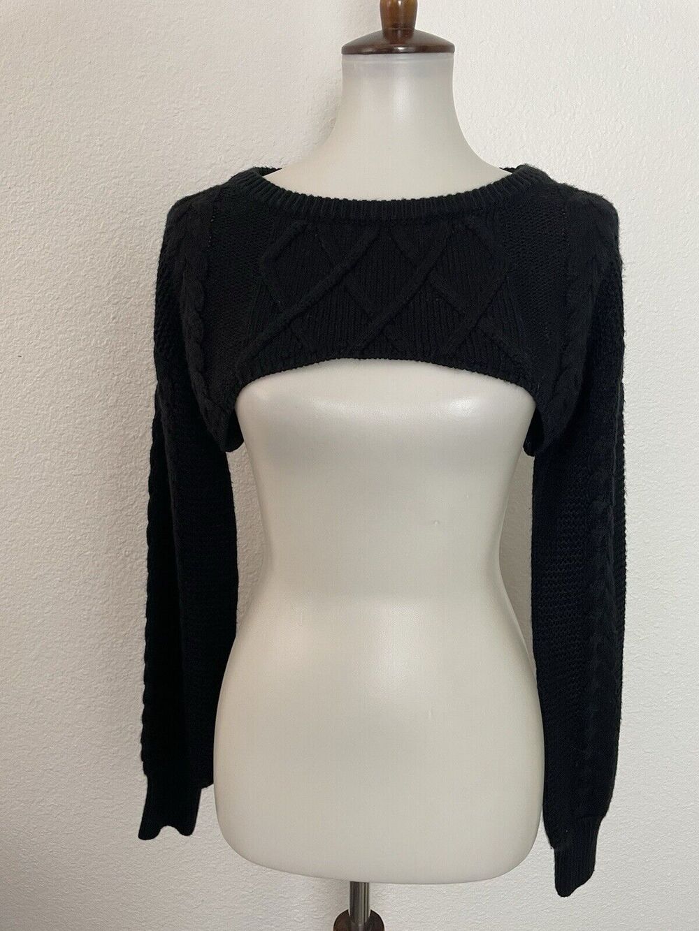 Hera Collection Sweater Super Crop Pullover Distressed Cable Knit